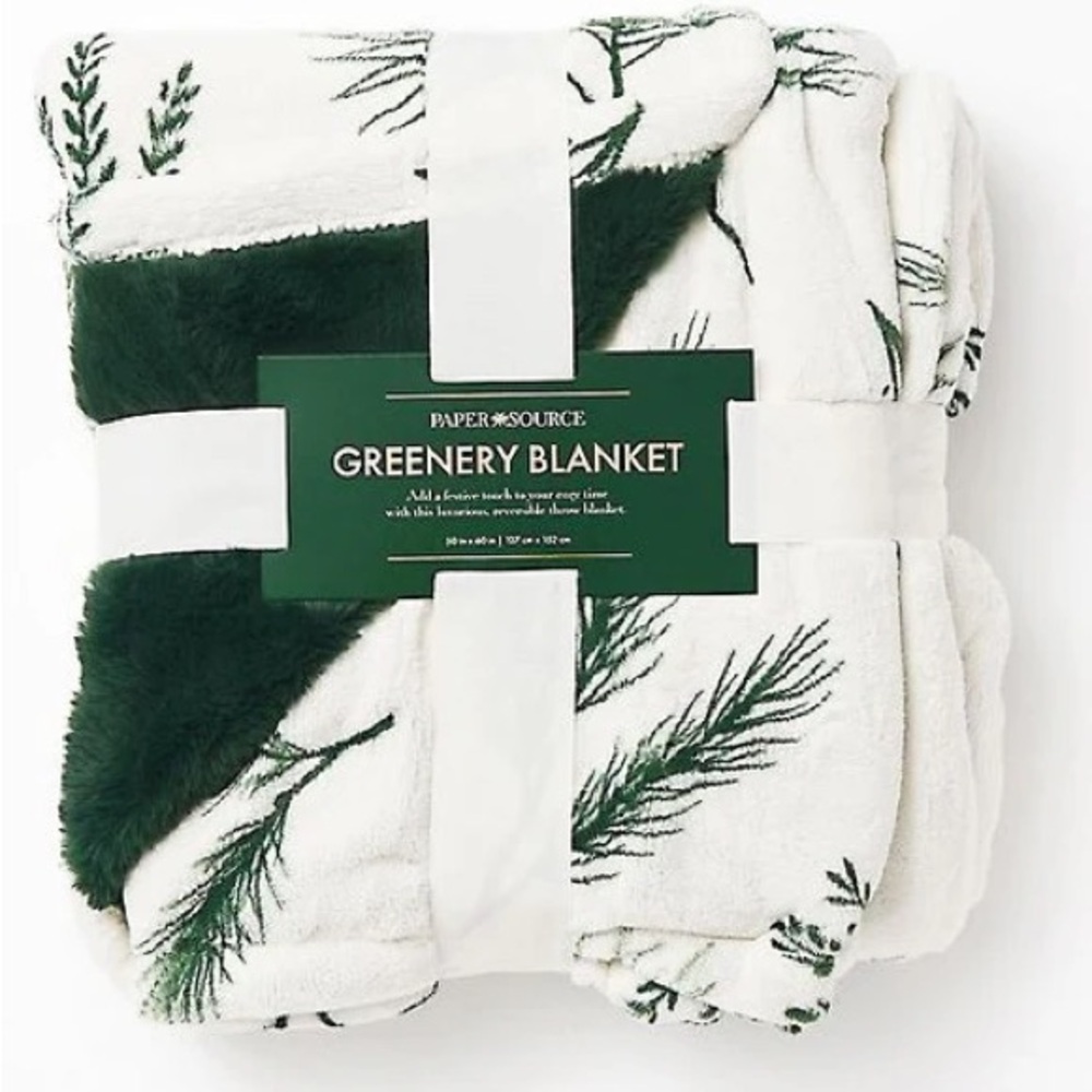 Paper Source Greenery Throw Blanket 🎄